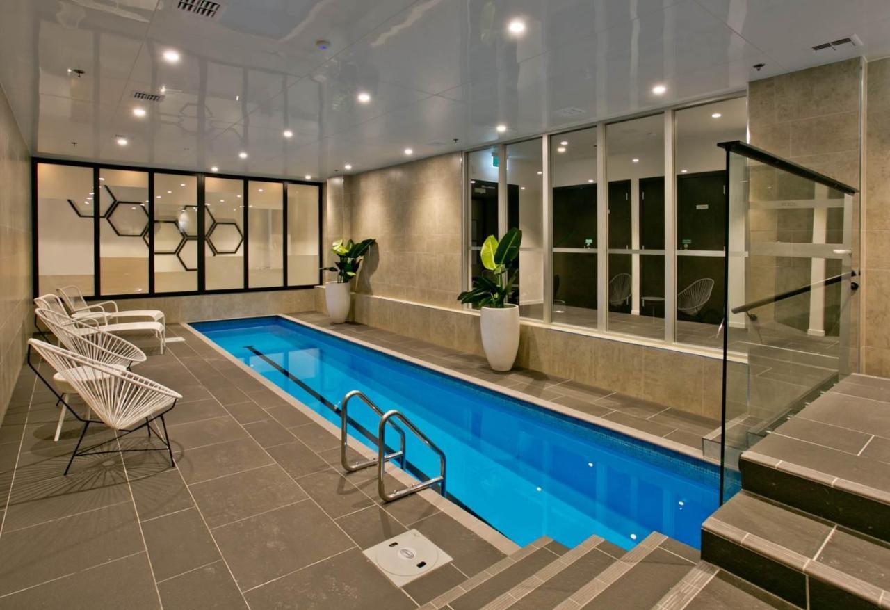 Skytower View 2 Bedroom Apartment Оукланд Екстериор снимка